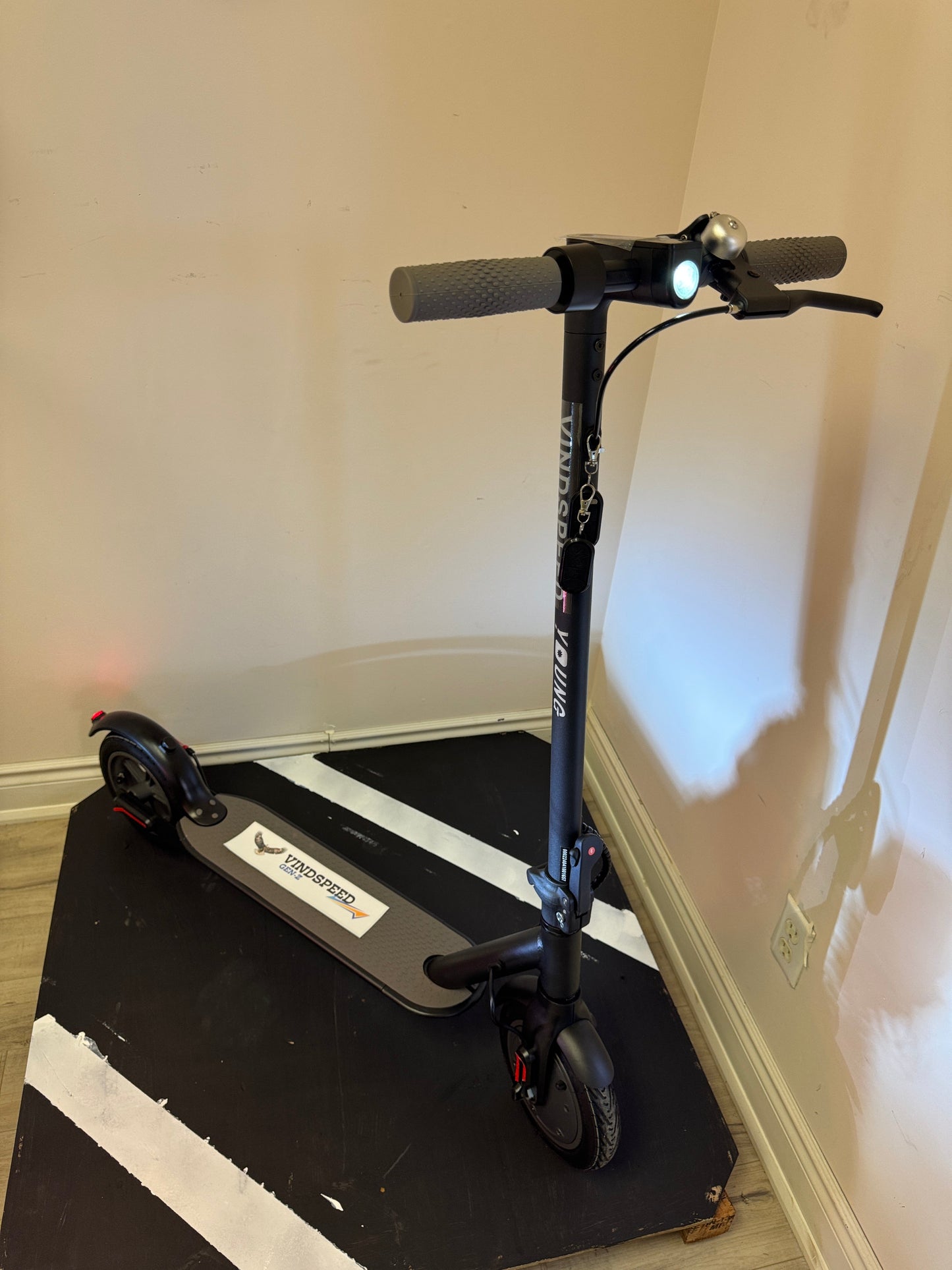 Gen Z Electric scooter 350W single Moto Best Deal with Free Helmet