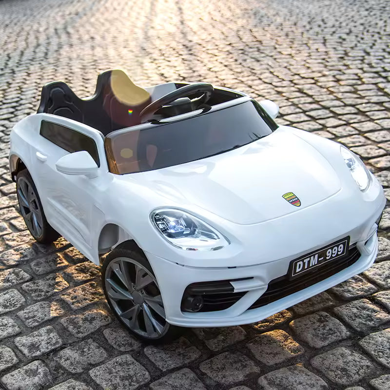 Sleek Sports Car Luxury Car Four drive 12V 7 battery