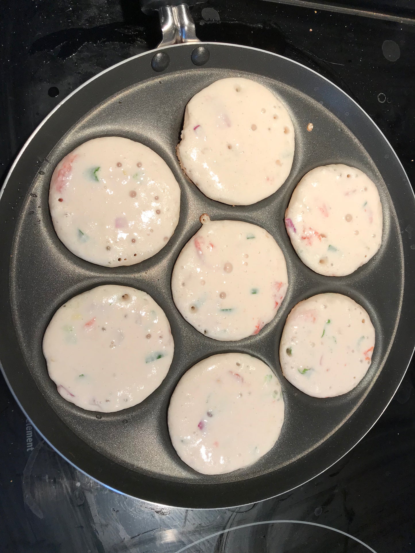 Premier Omni Uthappam Tawa - 28 cm Non Stick